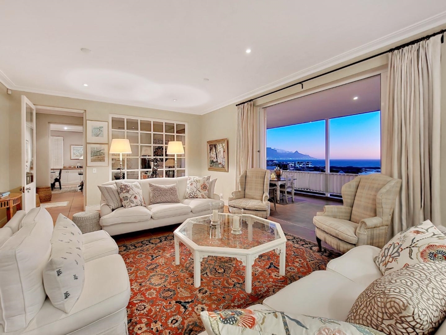 6 Bedroom Property for Sale in Bloubergstrand Western Cape